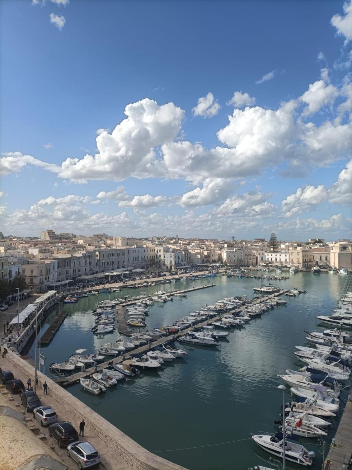 特拉尼La Finestra Sul Porto公寓 外观 照片